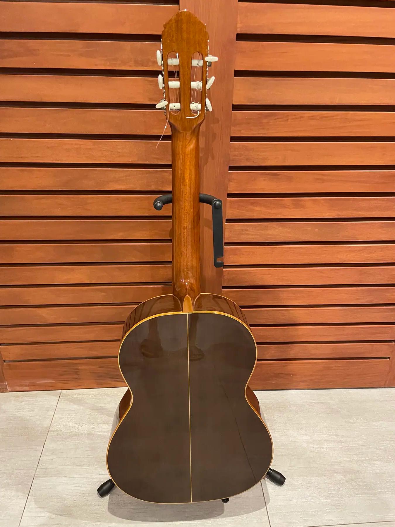 carousel-image-2
